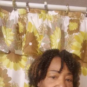 Meet your Posher, Evelyn